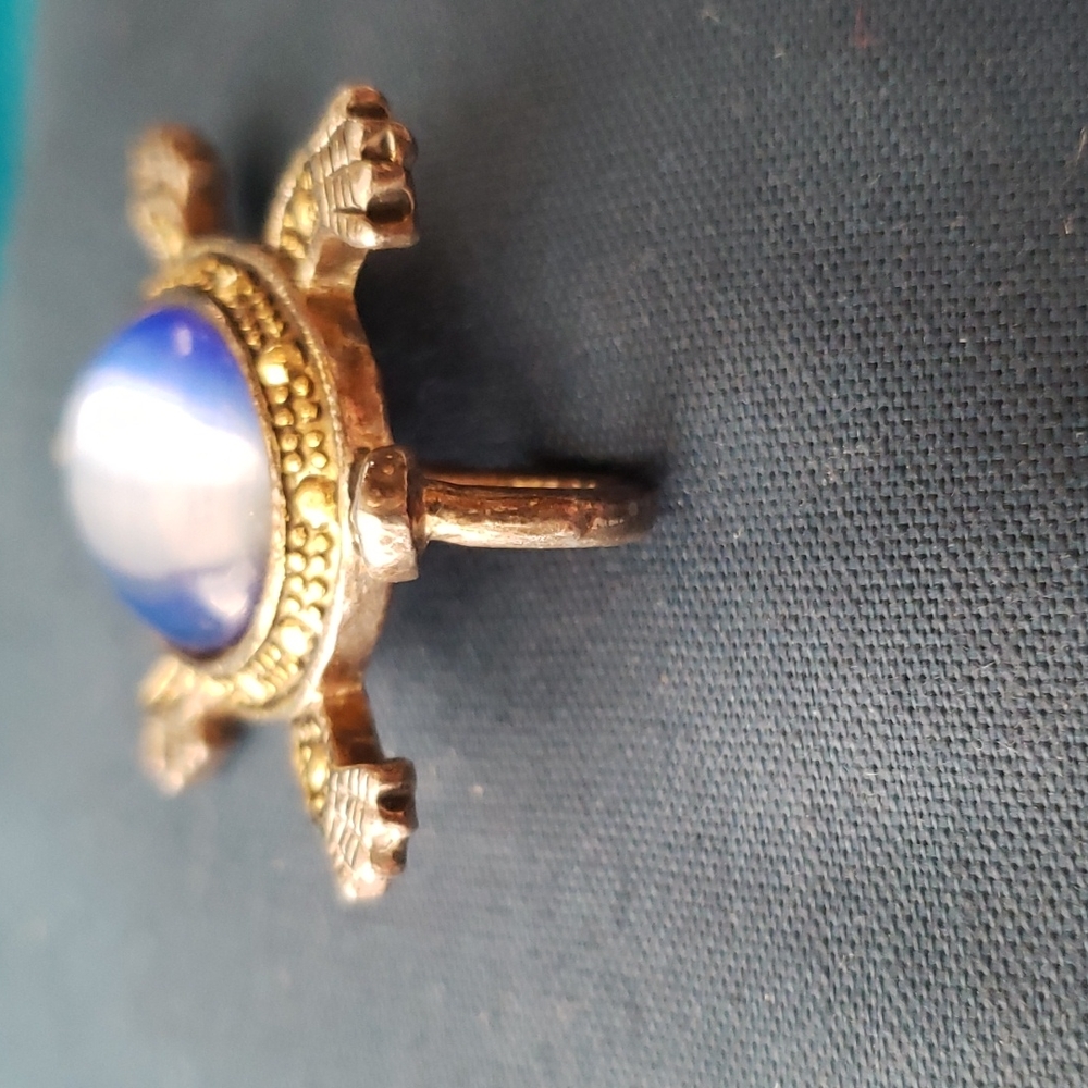 Vintage turtle charm - Picture 3 of 8